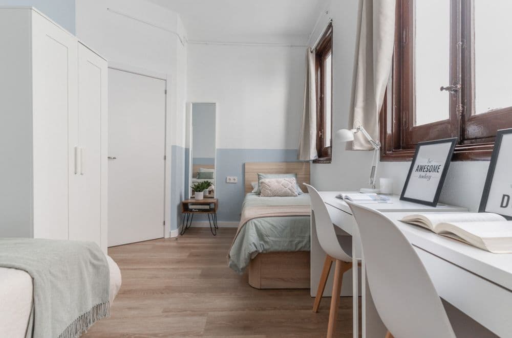 Stanza condivisa a Madrid photo 2