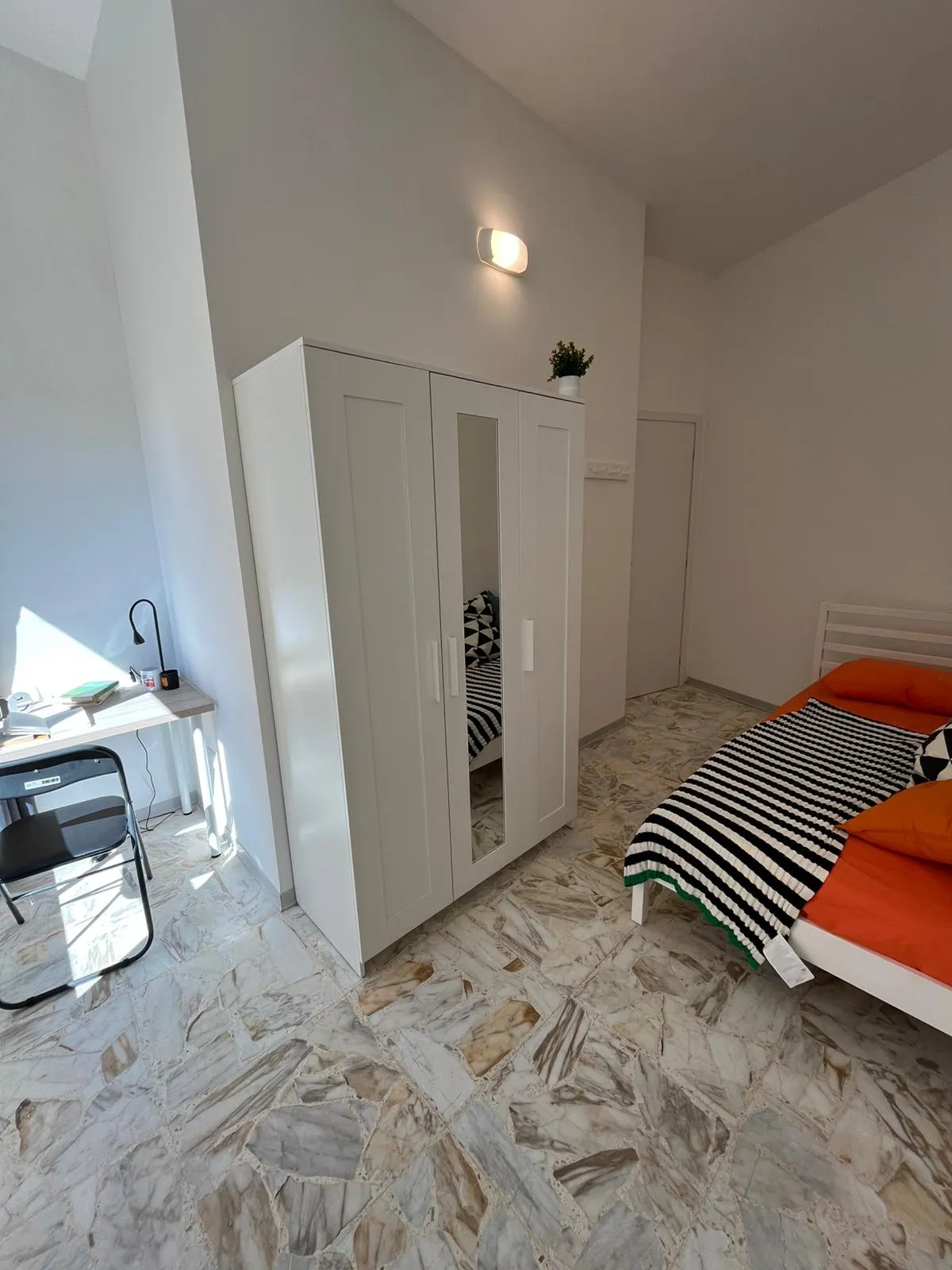 Stanza privata a Cagliari