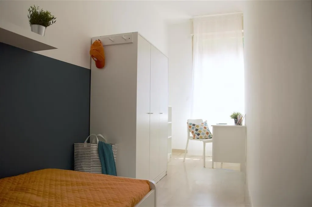 Stanza privata a Bologna