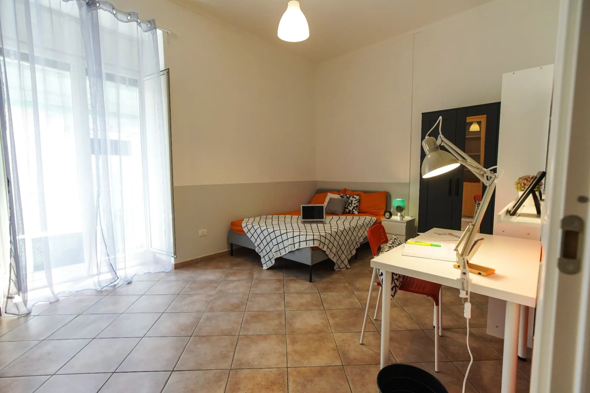 Stanza privata a Naples
