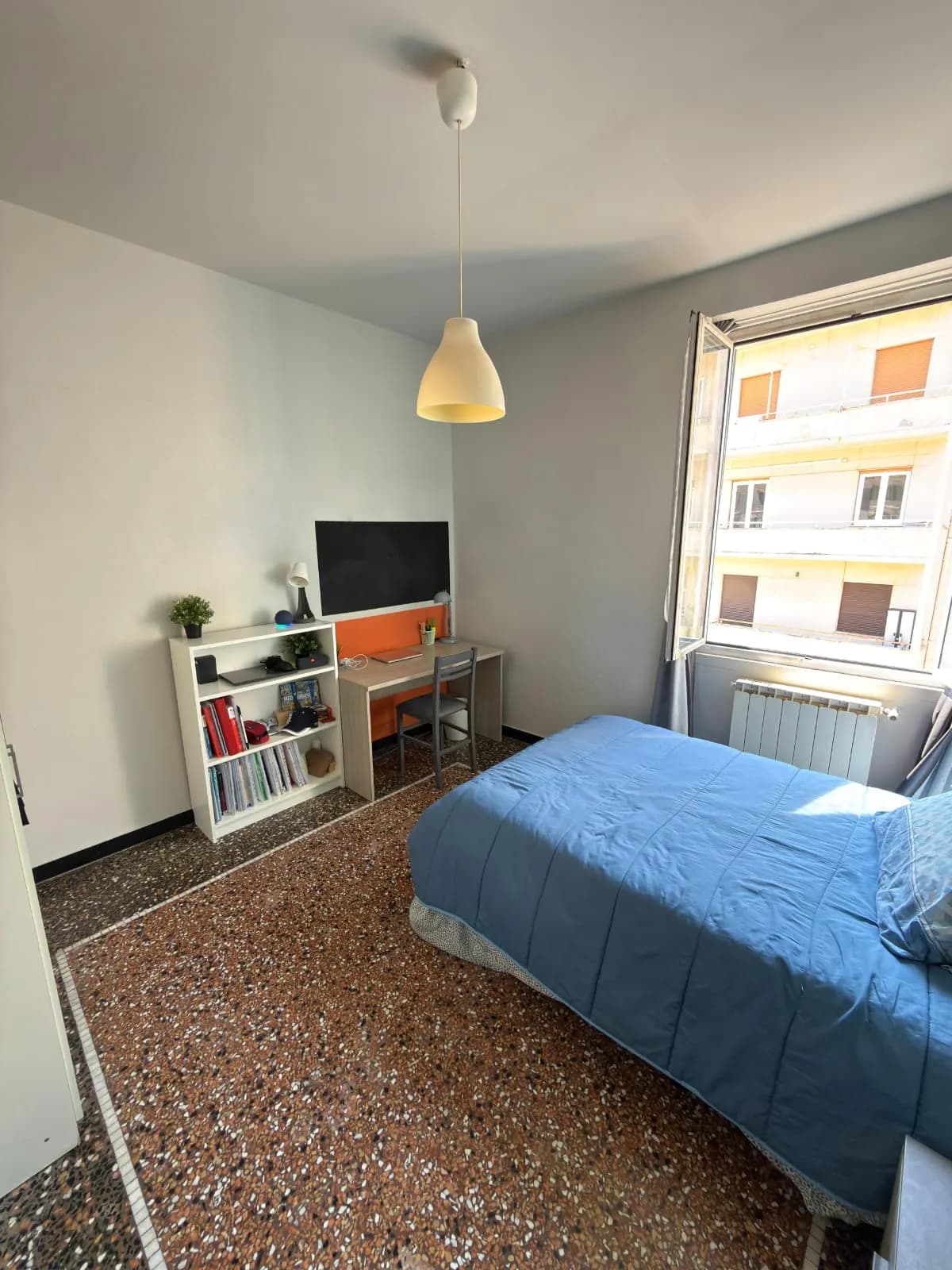 Stanza privata a Genoa